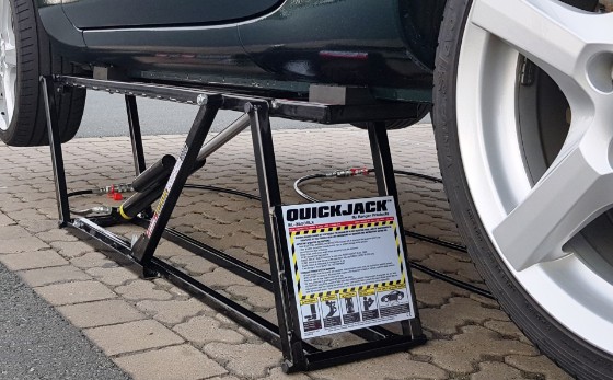sicher ein Auto heben - Schluss mit Wagenheber und Unterstellb&ouml;cken