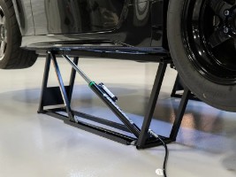 QuickJack TL die neuen Modelle unserer tragbaren Hebeb&uuml;hne  QuickJack  in Deutschland kaufen